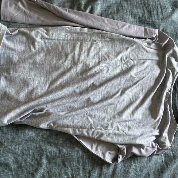 Colorblock Long Sleeve Top - Picture 6 of 7